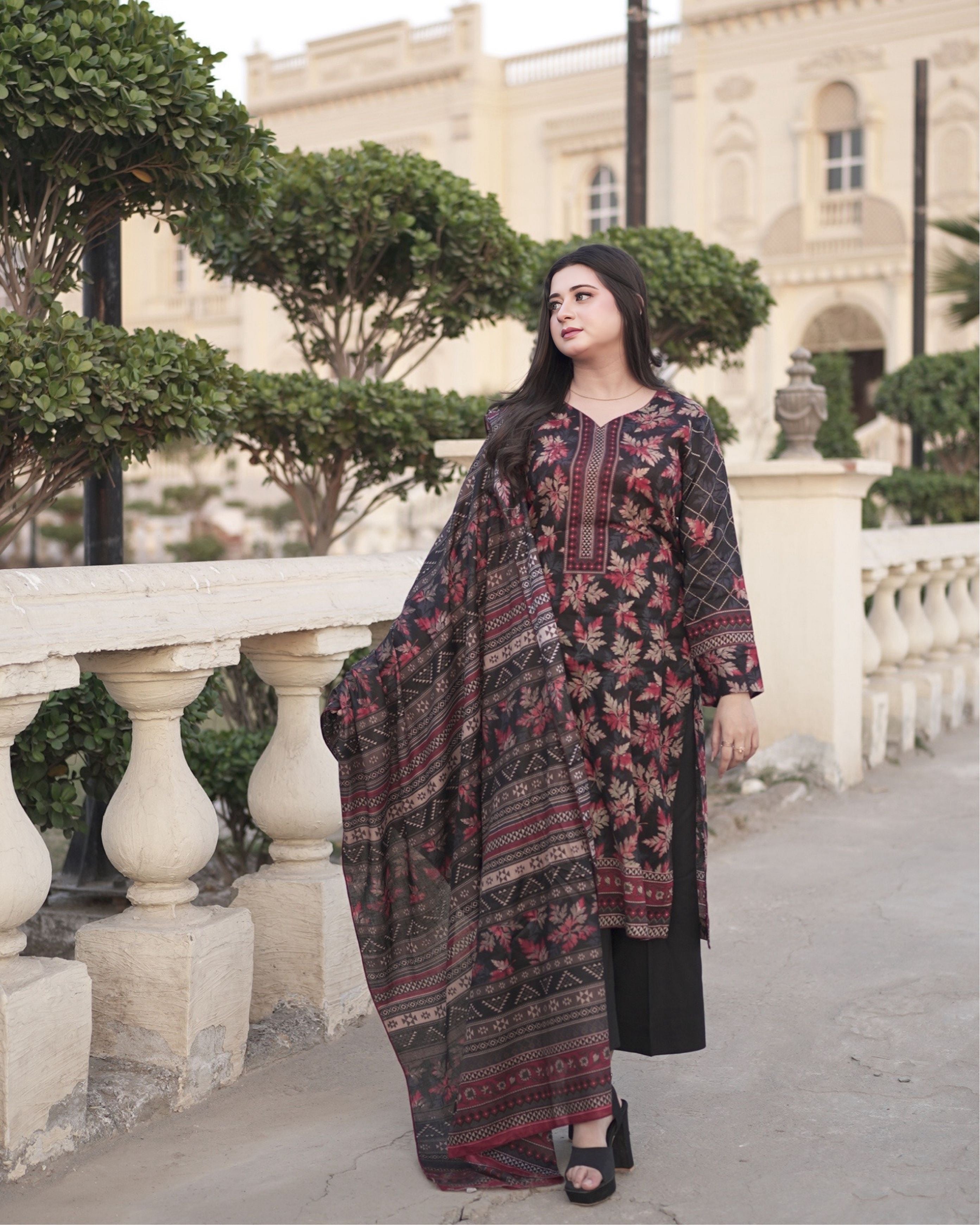 DIL AWAIZ – Lawn 3 PCS