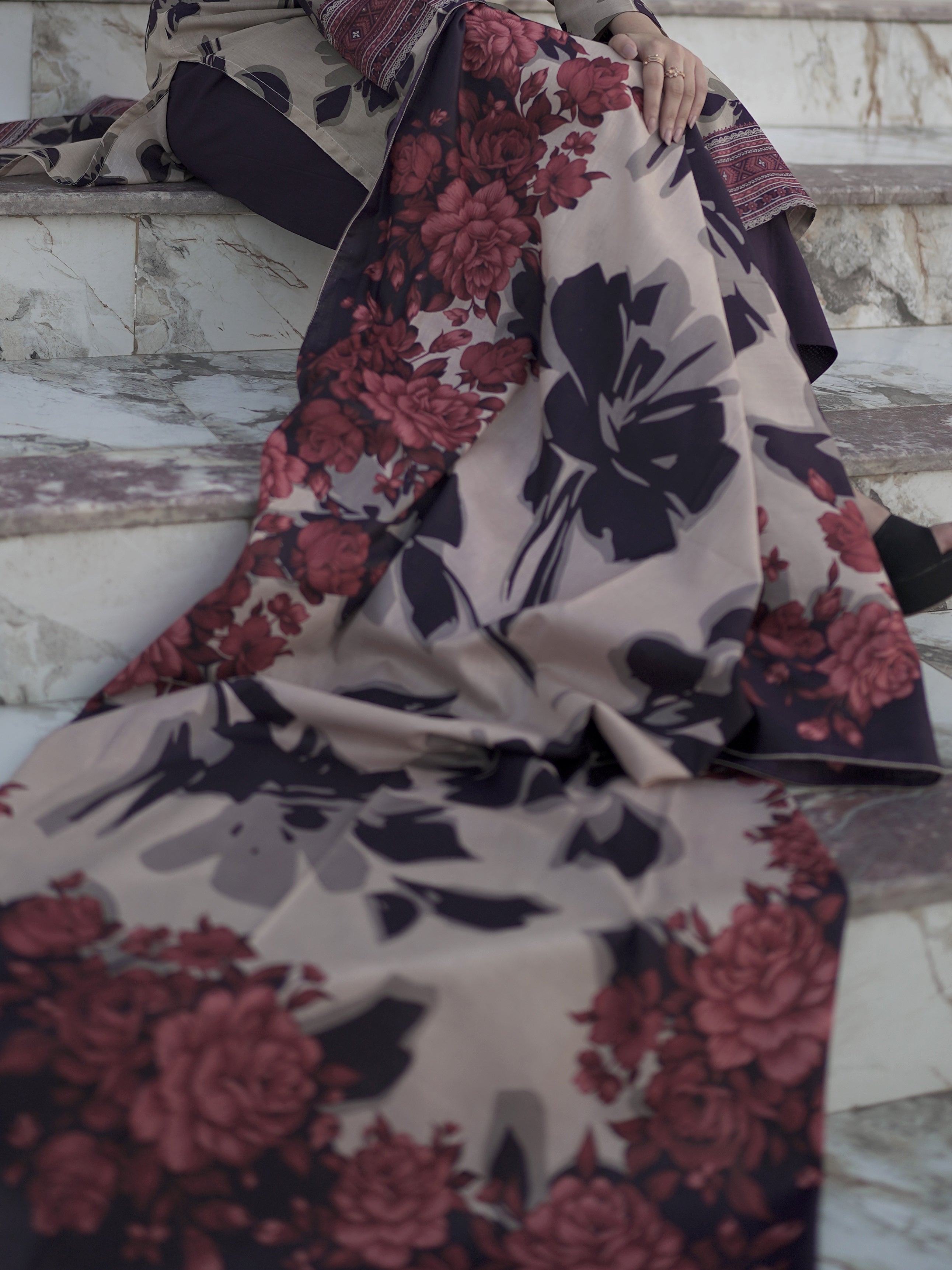 SEHAR ANGAIZ – Lawn 3 PCS